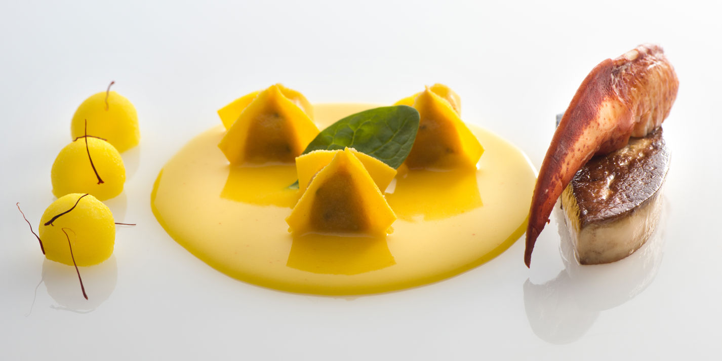Ravioli with lobster, foie gras, potatoes and saffron