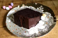 One-bowl chocolate Easter cake