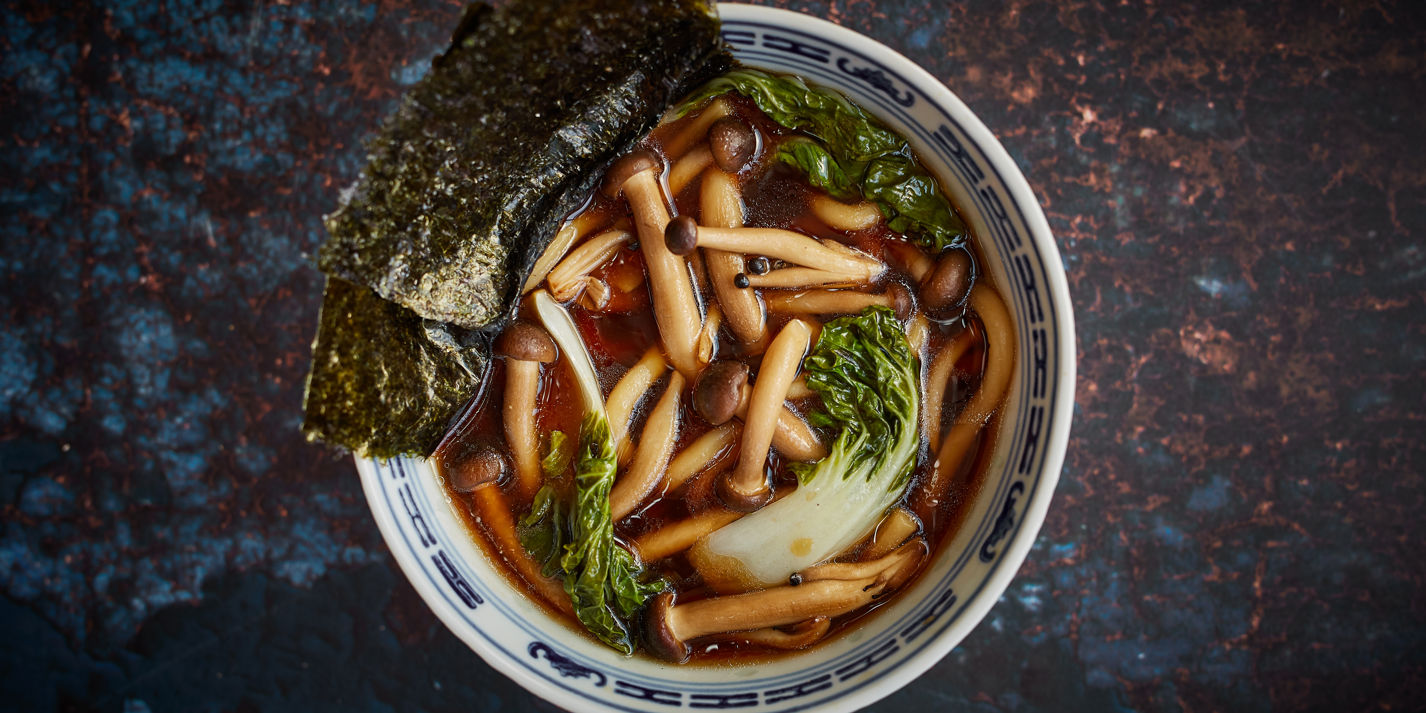 Udon Noodle Soup with Miso Broth - Connoisseurus Veg