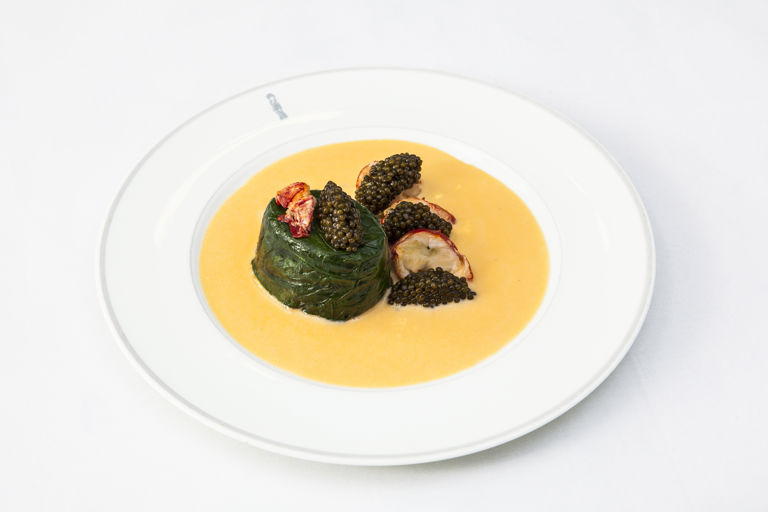 Mousselines of lobster with Champagne beurre blanc and caviar