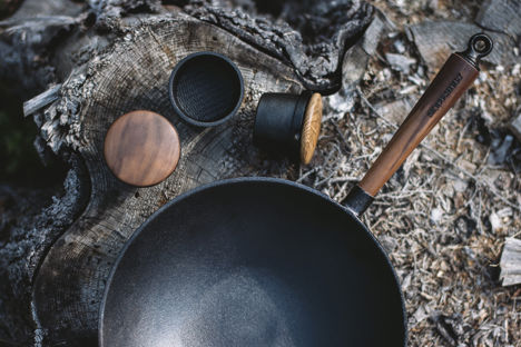 A cast iron pan made by Skeppshult