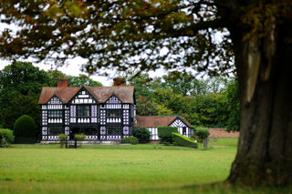 Paris House restaurant