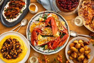 Our pescatarian Christmas menu shopping list & time plan