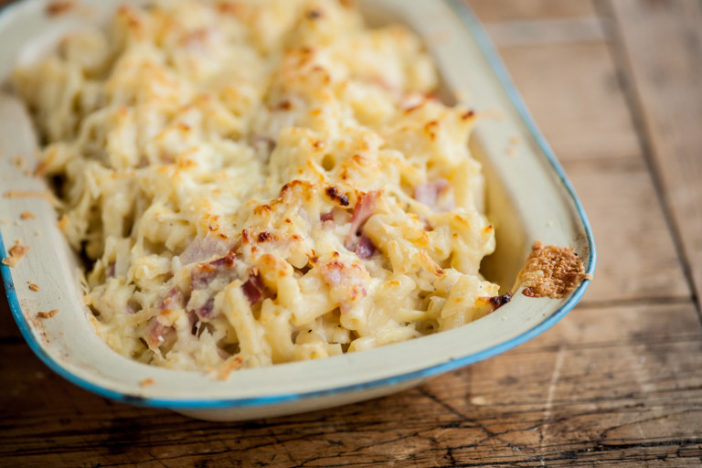 Macaroni ham and cheese