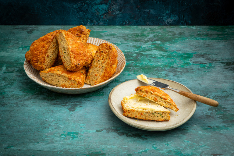 Cheesy spelt and mustard scones