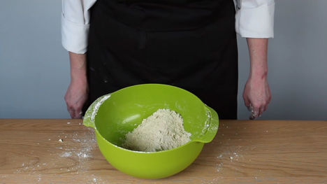 How to crumb butter and flour