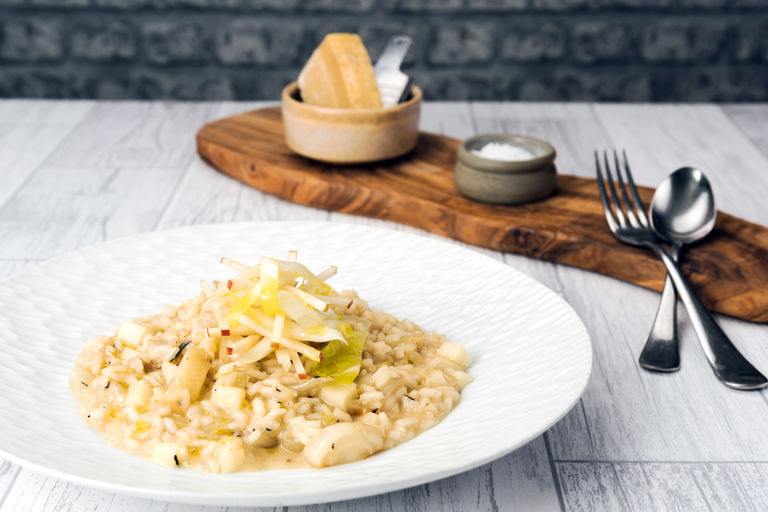 Apple and chicory risotto