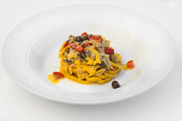 Pasta alla chitarra with fresh mackerel, capers, tomatoes and Taggiasca olives