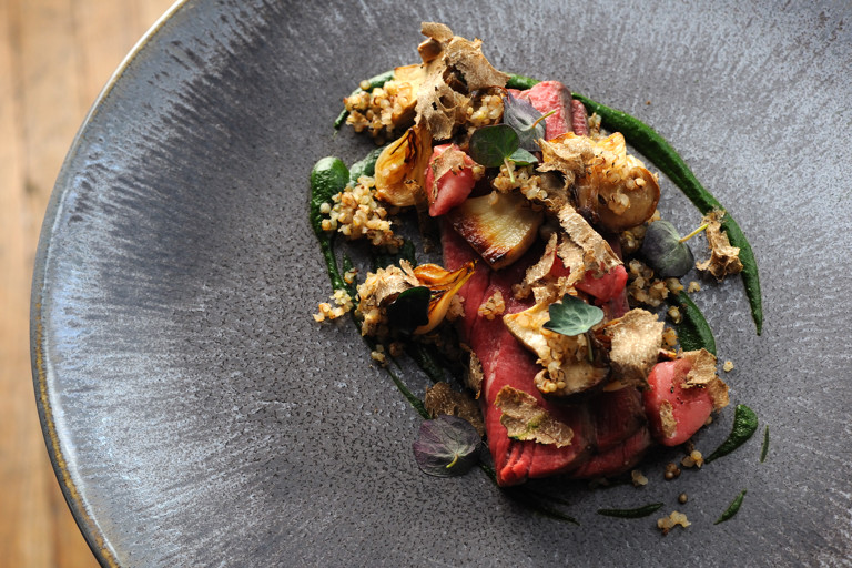 Beef fillet, watercress and nasturtium purée, bone marrow and red wine