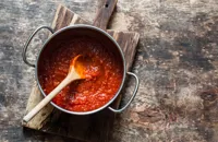 How to make your own Italian tomato sauce recipe