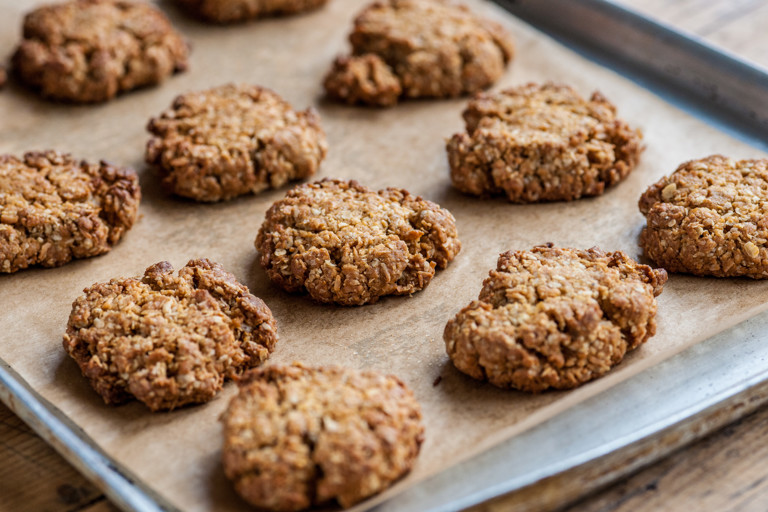 Coconut cookie crumble