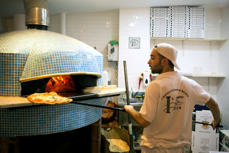 Neapolitan pizza-making: a UNESCO-recognised art