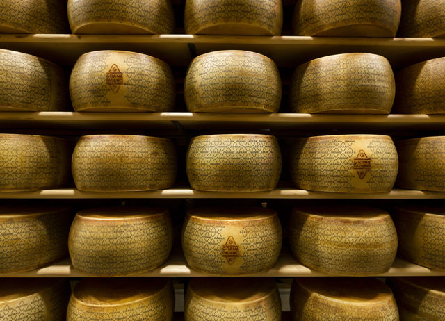 Guide: Parmigiano Reggiano, Parmesan and Grana Padano