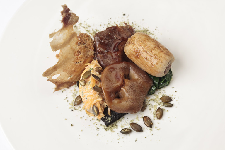 Braised pig's head with black pudding and pumpkin