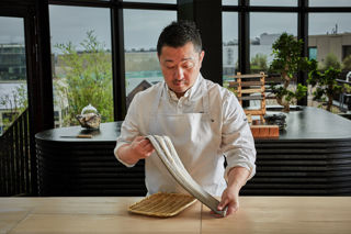 How to fillet an eel