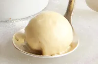 Condensed milk ice cream