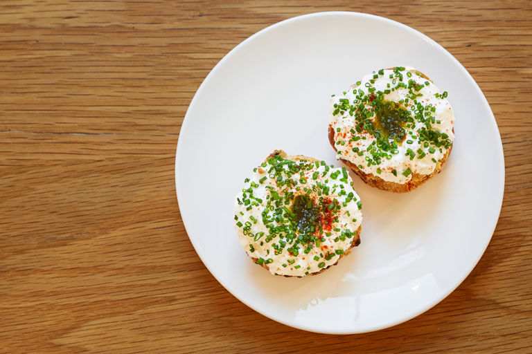 Bacon scones with goat's curd and chives
