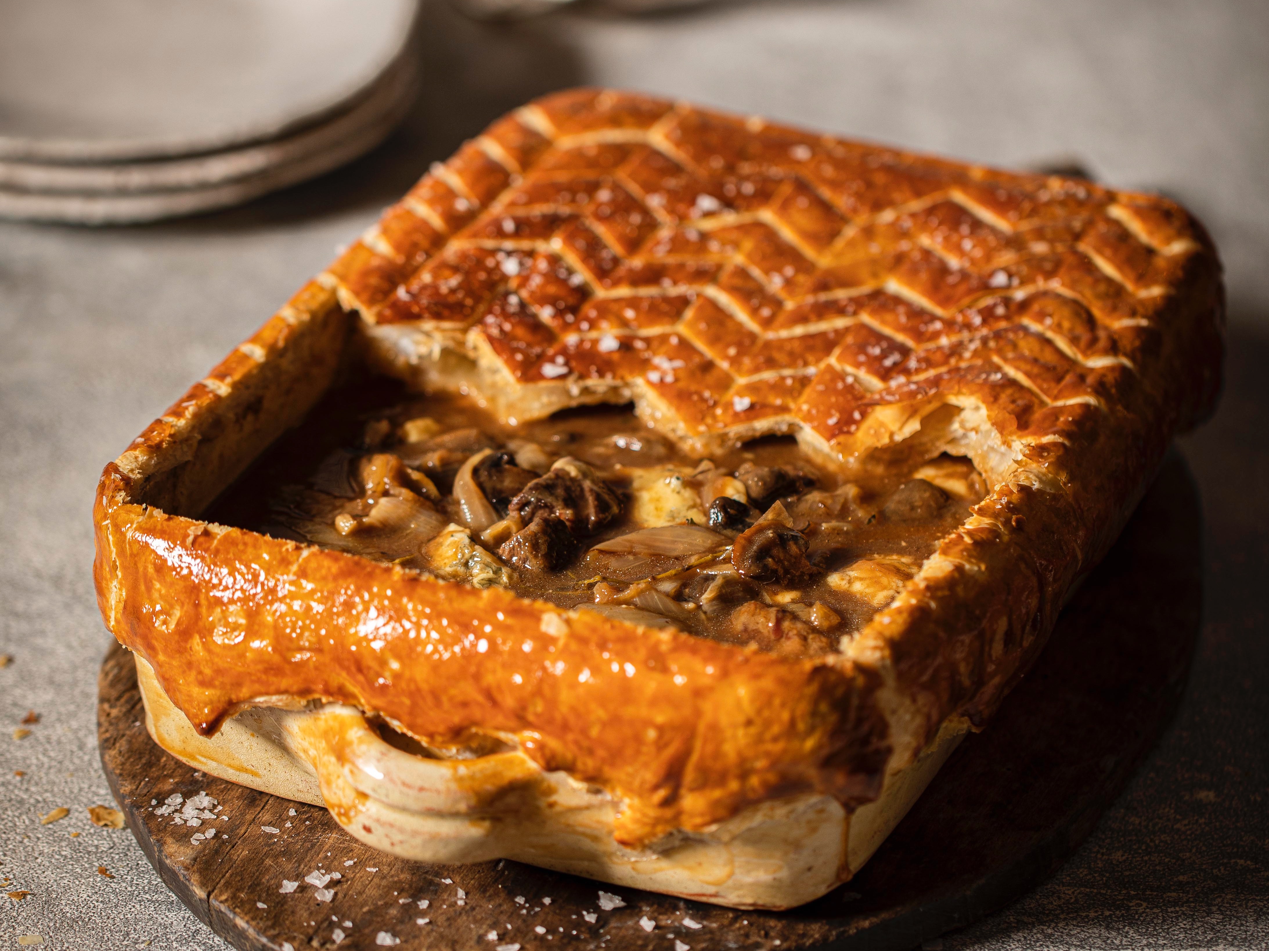 Beef and Onion Pie Recipe 