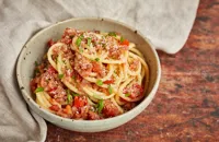 Pasta mollicata – Pasta with anchovies and breadcrumbs 