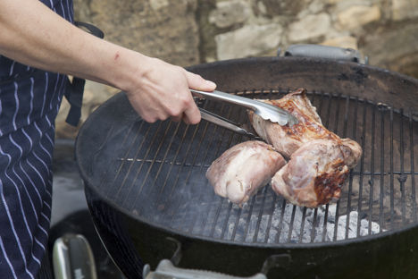 Hot and cold: tips and tricks for winter barbecues