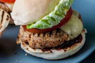 How to barbecue burgers