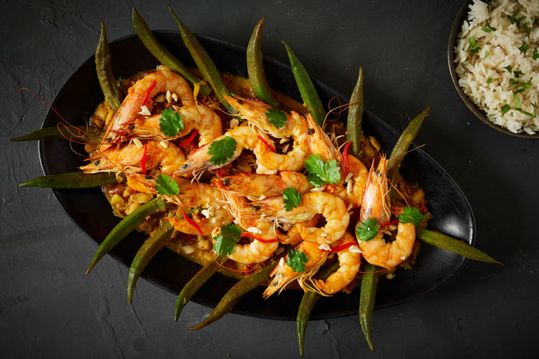 Caril de camarão com quiabos – Macanese curried prawns and okra