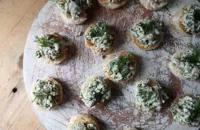 Mackerel tartare with dill, on toasted sourdough rounds