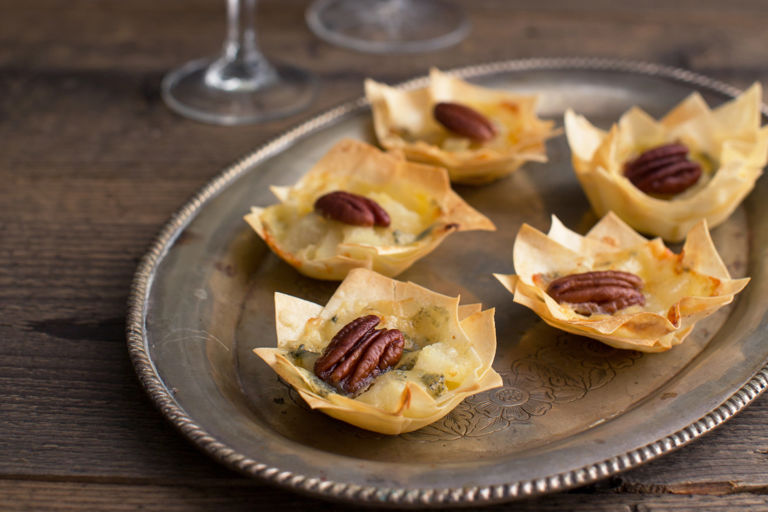 Blue cheese filo bites with pears and pecan