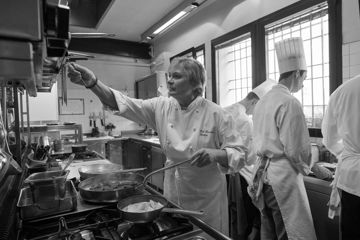 Kirish joyida etuk porno