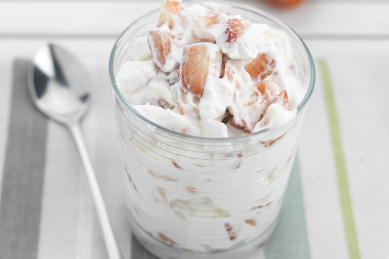 Traditional Eton mess