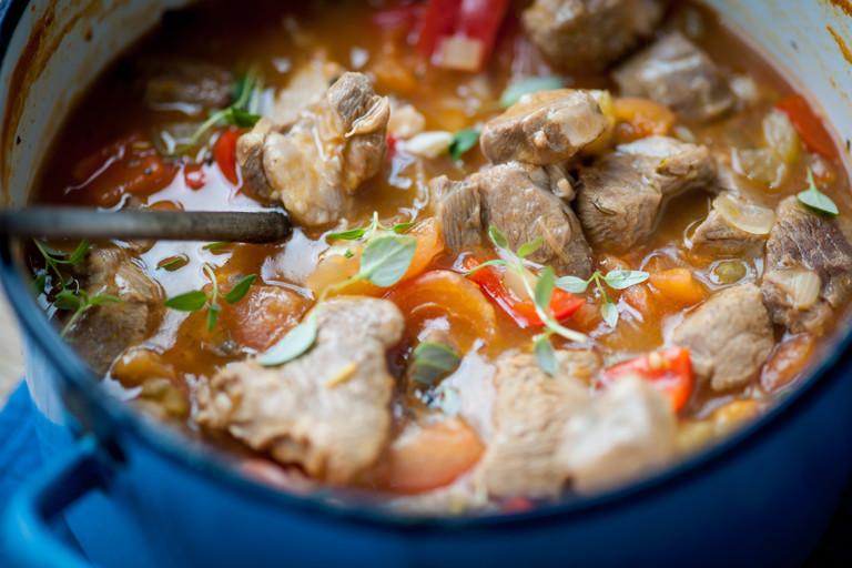 Lamb and red pepper ragout