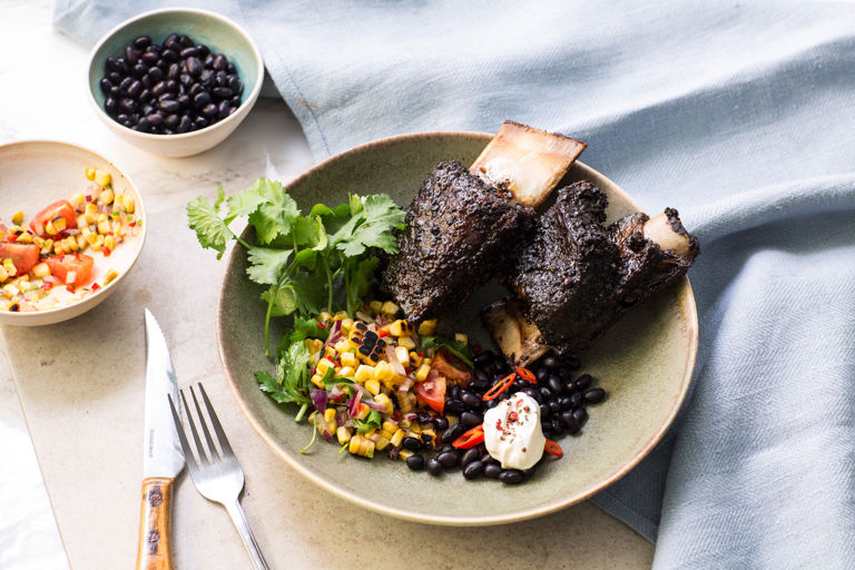 Barbecued short ribs with coffee ad chipotle rub