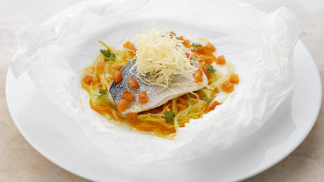 Sea bream with glazed vegetables, straw potatoes and gourmand vinaigrette