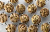 Paezinhos de nozes (pistachio muffins)
