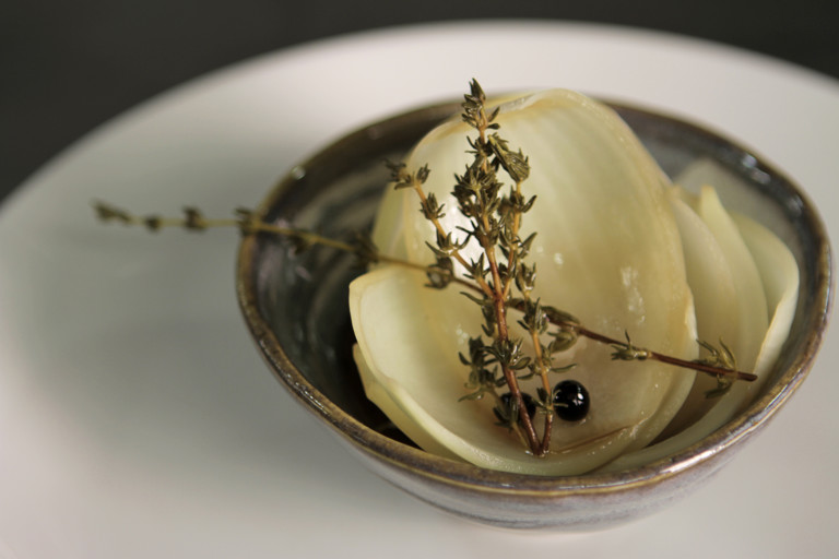 Beer pickled onions
