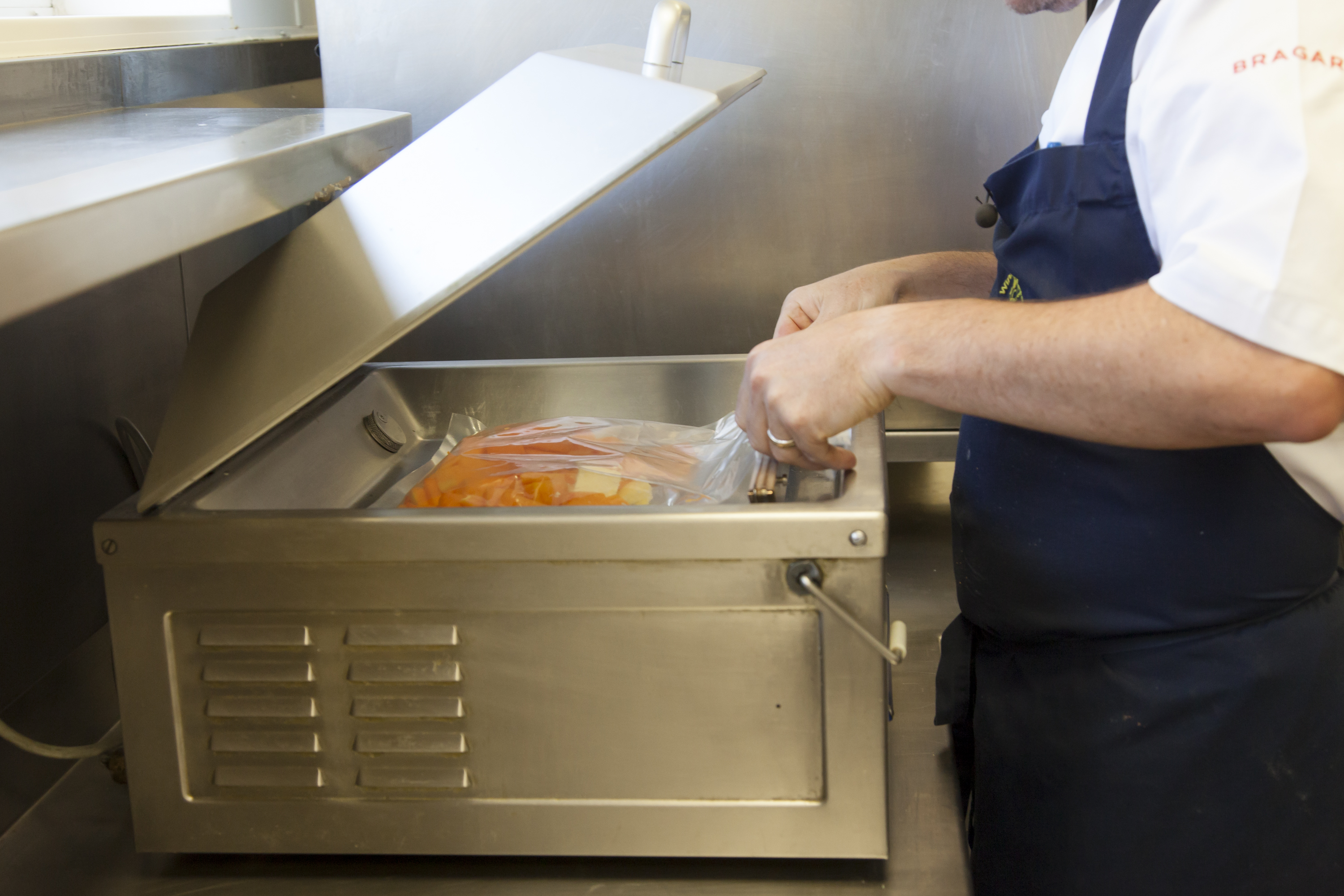 How To Use A Sous Vide Vacuum Bar Sealer - Great British Chefs