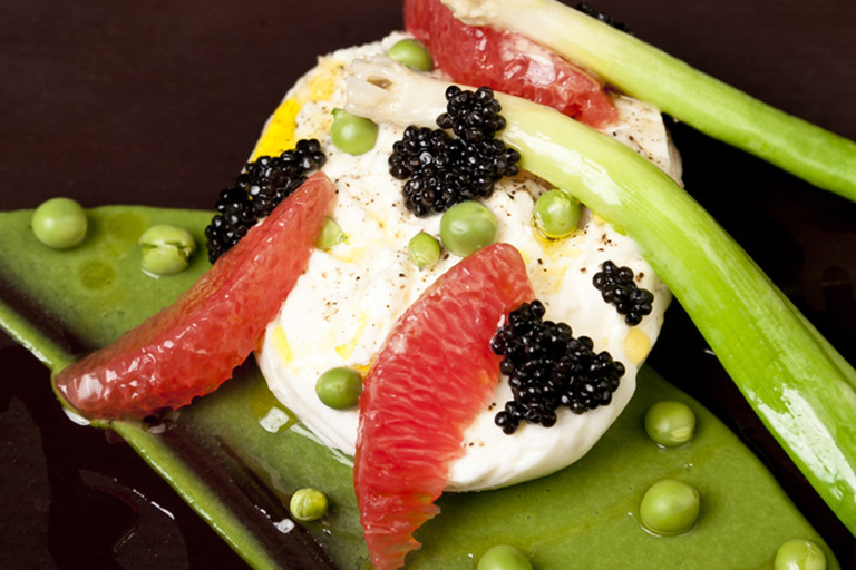 Burrata, pea, grapefruit, caviar and leek salad 