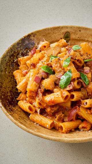 Pasta alla zozzona recipe reel