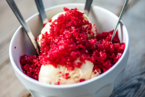 Sabor tradicional do café granita siciliano com brioche close up