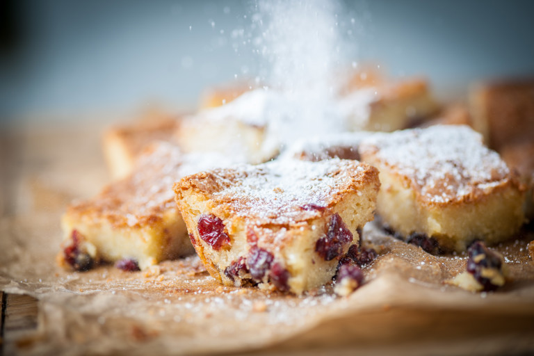 Cranberry blondies