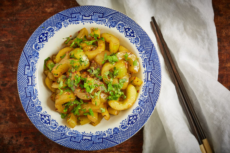 Stir-fried cucumber