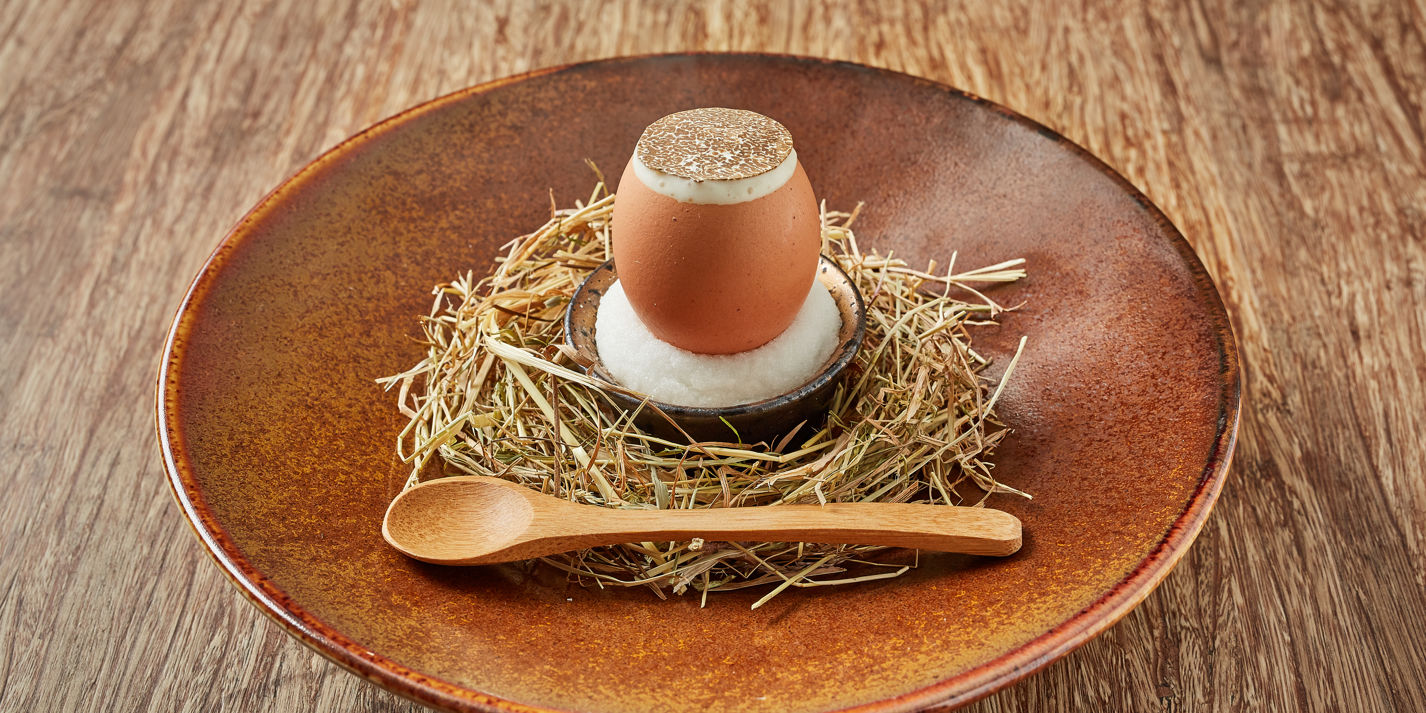 How to Make an Easter Egg - Great British Chefs