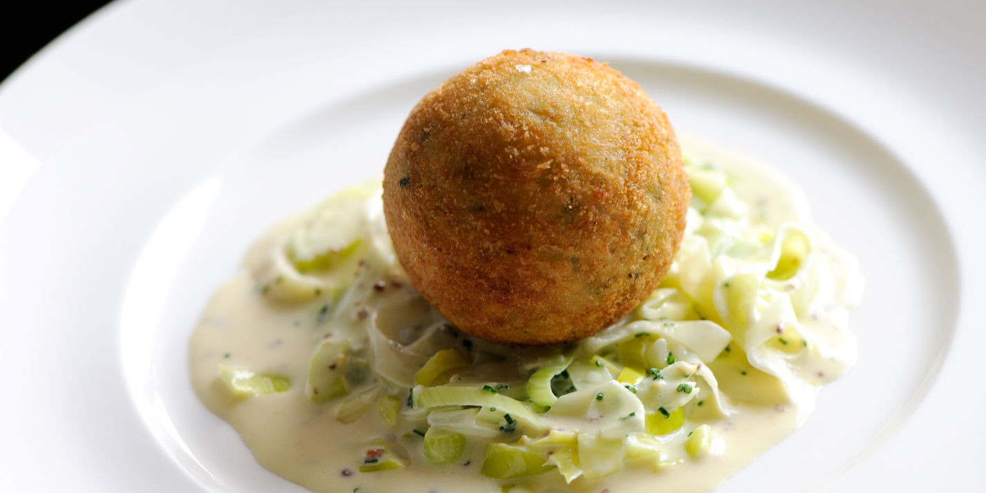 Smoked Haddock Fish Cake Recipe & Creamed Leeks - Great British Chefs
