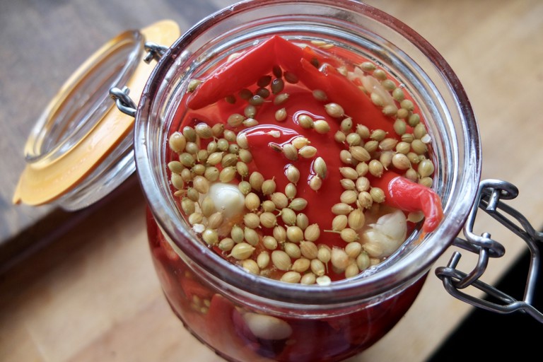 https://media-cdn2.greatbritishchefs.com/media/kcfpne43/everyday-hot-sauce.whqc_768x512q90.jpeg?utm_source=chatgpt.com