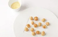 Honey macaroons with special French cream