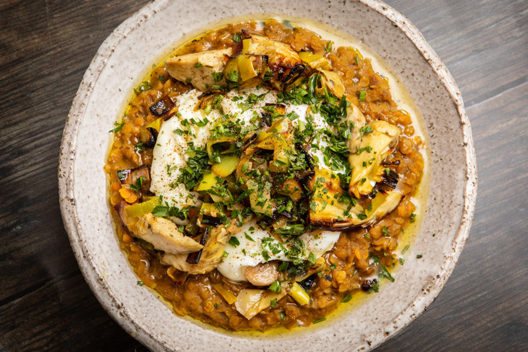 Dhal poached eggs with leeks and crispy artichoke heart