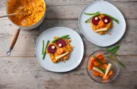 Tomato and vegetable risotto faces