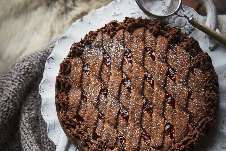 Weihnachts-linzertorte (Christmas linzer torte)