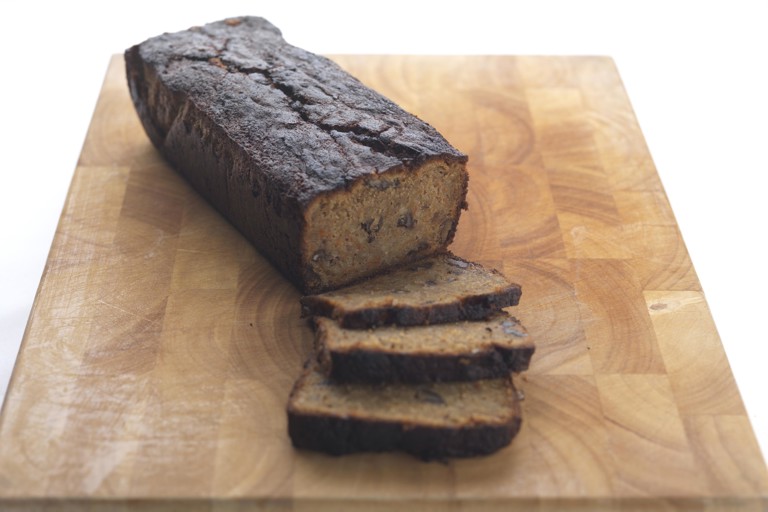 Carrot and walnut cake
