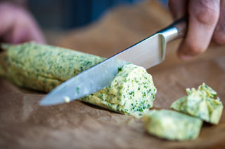 How to make garlic butter